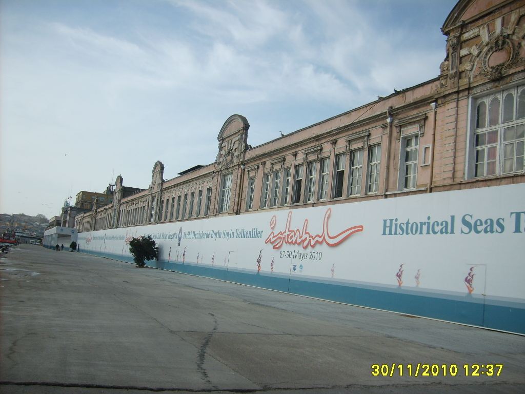İstanbul Salıpazarı liman sahası